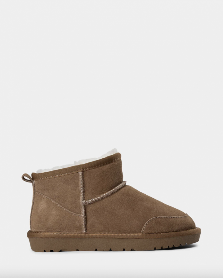 Boot low Dark sand