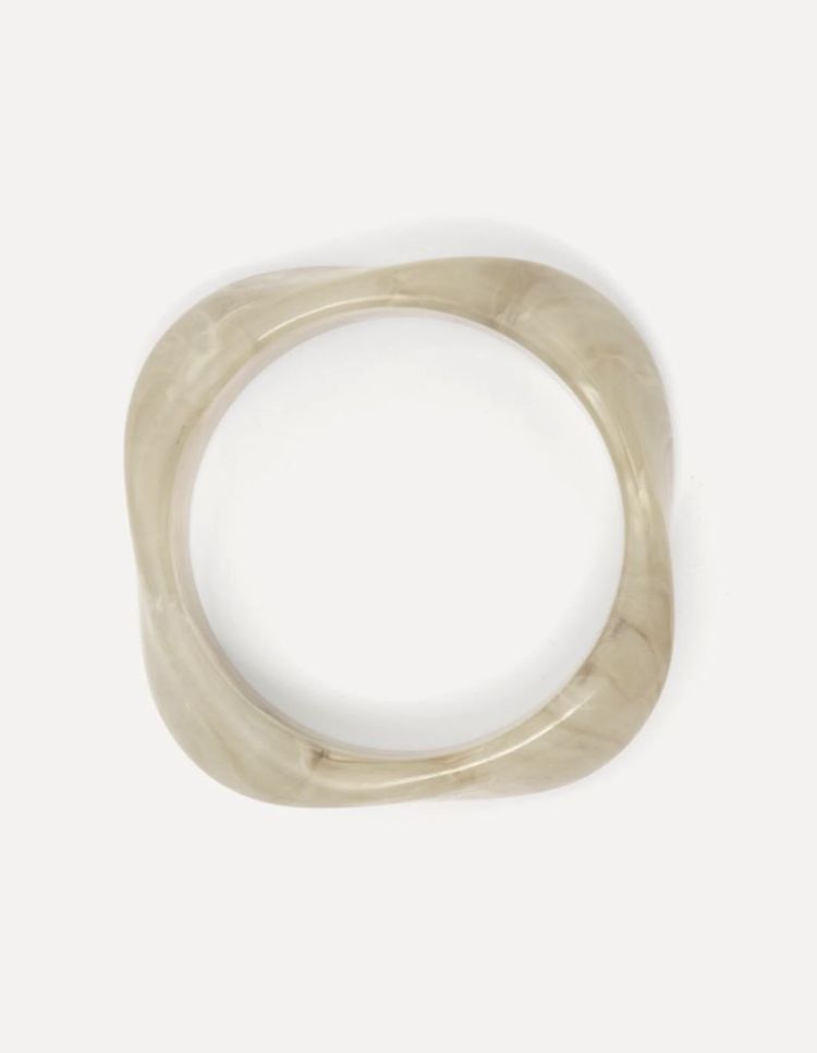 Resin bangle rectangle cream