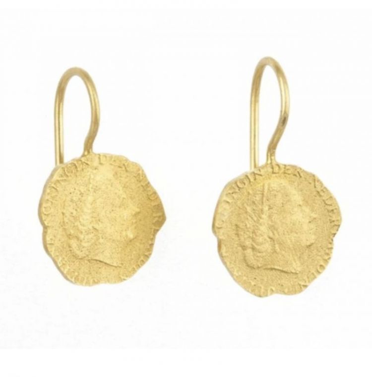 Ten cent earring gold plated Gold