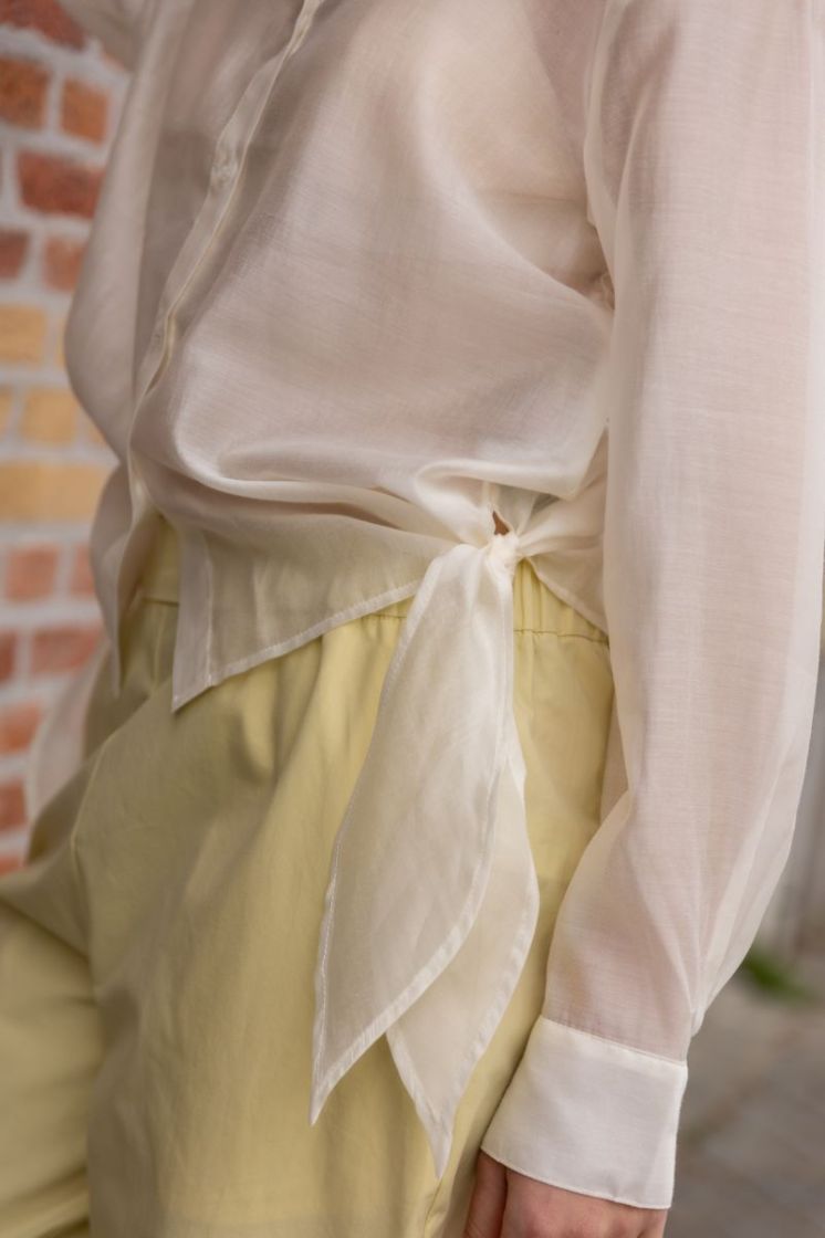 Slfiris relaxed LS tie detail  egret