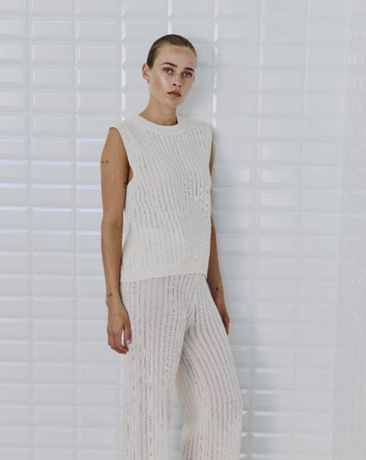 WBLFrigga knit SL top foam White
